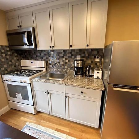 Cozy Boston Getaway Apartment! Free Parking Buitenkant foto