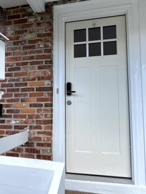 Cozy Boston Getaway Apartment! Free Parking Buitenkant foto